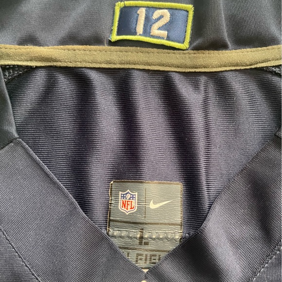 - SEATTLE SEAHAWKS # 72 BENNETT short sleeve jersey size L - Picture 5 of 6